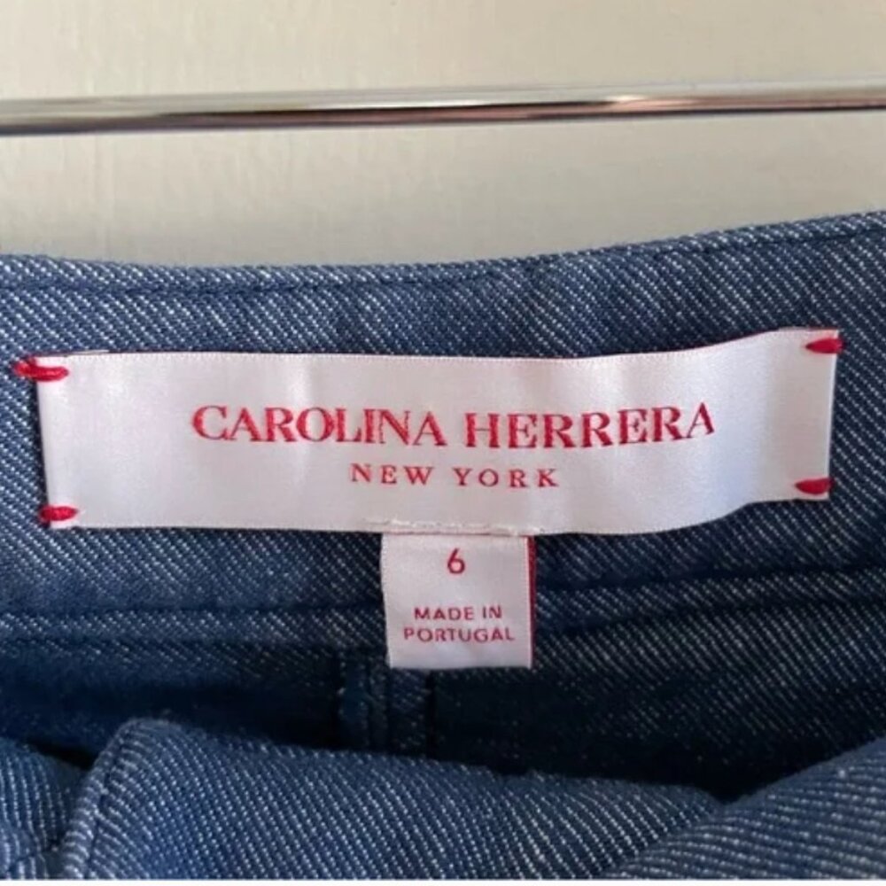 Carolina Herrera mini denim skirt EUC - Picture 6 of 8